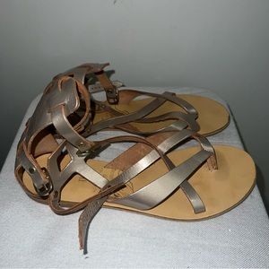 NWT Handmade Leather Greek Sandals Gold